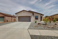 1930 Camino Rustica SW in Los Lunas, NM - Foto de edificio - Building Photo