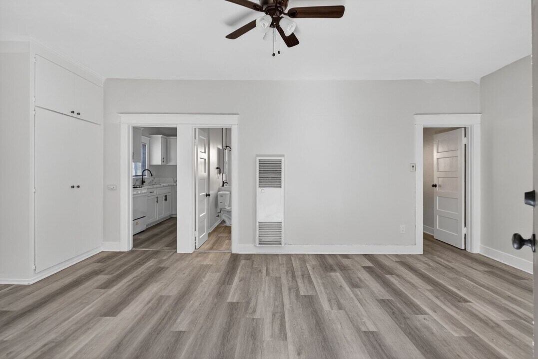 905 Cherry Ave in Long Beach, CA - Building Photo