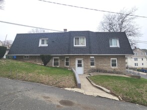 143 Easton Ave in Waterbury, CT - Building Photo - Building Photo