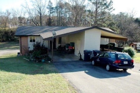 450-454 Cherokee Heights Dr in Maryville, TN - Building Photo