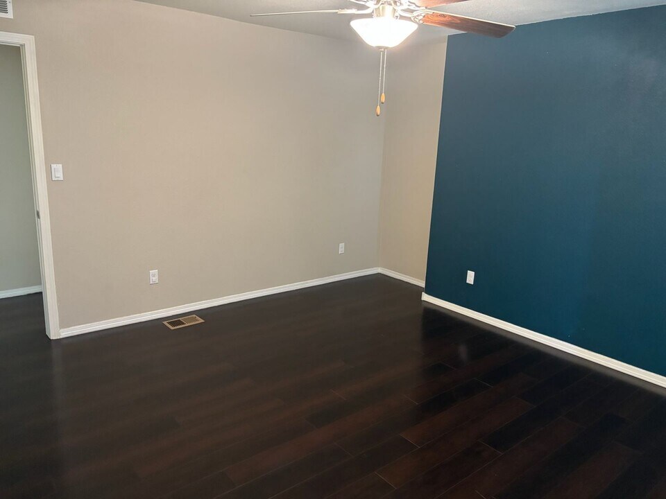 1544 Volponi Dr SE in Albuquerque, NM - Building Photo