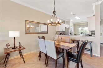 2740 Cypress Trace Cir in Naples, FL - Foto de edificio - Building Photo