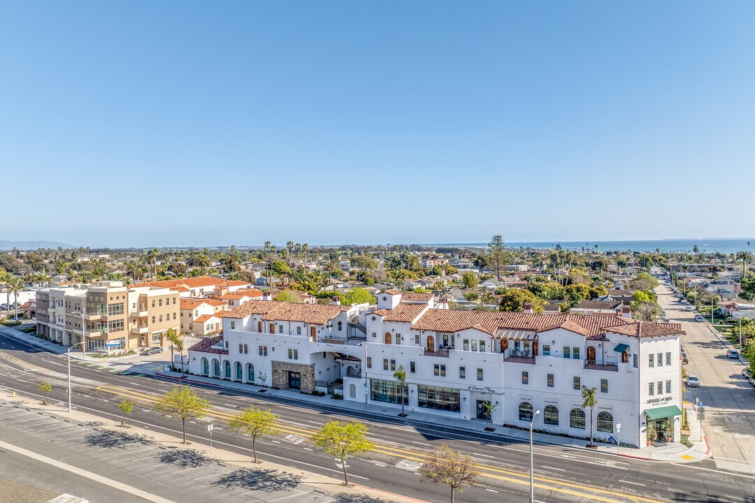 Villa San Clemente in Ventura, CA - Foto de edificio