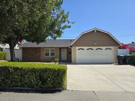 3012 E Hollingworth St in West Covina, CA - Building Photo