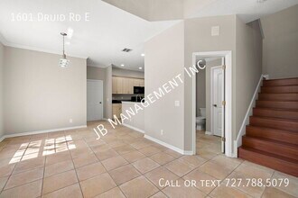 1601 Druid Rd in Clearwater, FL - Building Photo - Building Photo