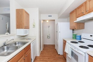 Meetinghouse at Collins Cove Senior Apartment in Jacksonville, FL - Building Photo