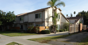 762 Orange Grove Blvd Apartments