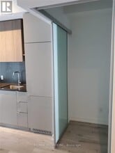 161 Roehampton Ave in Toronto, ON - Building Photo - Building Photo