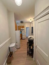 38 Hemenway St, Unit 27 in Boston, MA - Foto de edificio - Building Photo