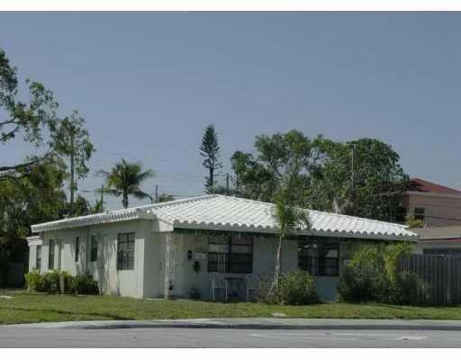 1301-1401 NE 15th St in Fort Lauderdale, FL - Building Photo - Building Photo