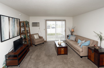 Martin Estates Apartments in Shelbyville, IN - Foto de edificio - Interior Photo