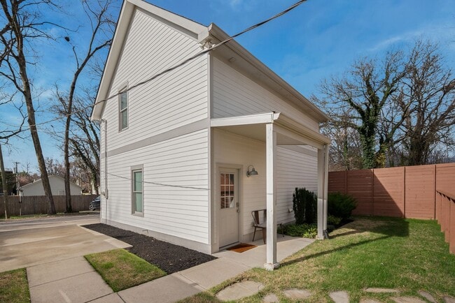 906 N 5th St in Nashville, TN - Building Photo - Building Photo
