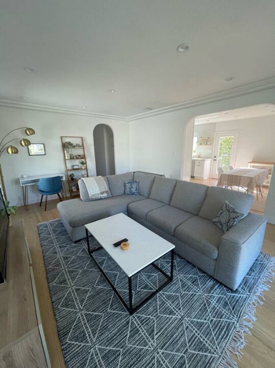 1644 Wellesley Ave in Los Angeles, CA - Building Photo