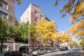 652 W 189th St in New York, NY - Building Photo - Building Photo