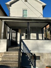 232 McLane Ave in Morgantown, WV - Foto de edificio - Building Photo