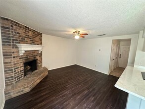6208 Kary Lynn Dr S in Watauga, TX - Building Photo - Building Photo