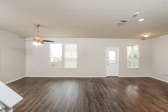 9431 Hanover Sky in Converse, TX - Building Photo - Building Photo
