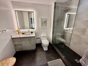 169 NW 26th St, Unit A2 in Miami, FL - Building Photo - Building Photo