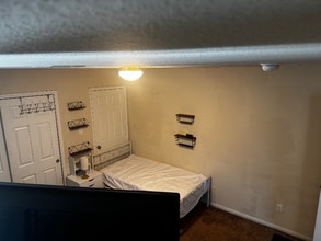 1 Quarterhorse Dr in Alvin, TX - Building Photo - Building Photo