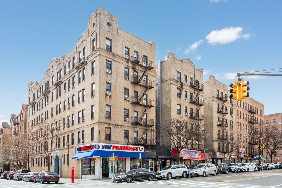 31-39 Sherman Ave in New York, NY - Foto de edificio