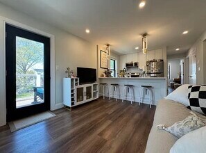 35 Hunnewell Ave in Boston, MA - Building Photo - Building Photo