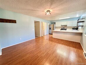 387 Upham St in Lakewood, CO - Building Photo - Building Photo