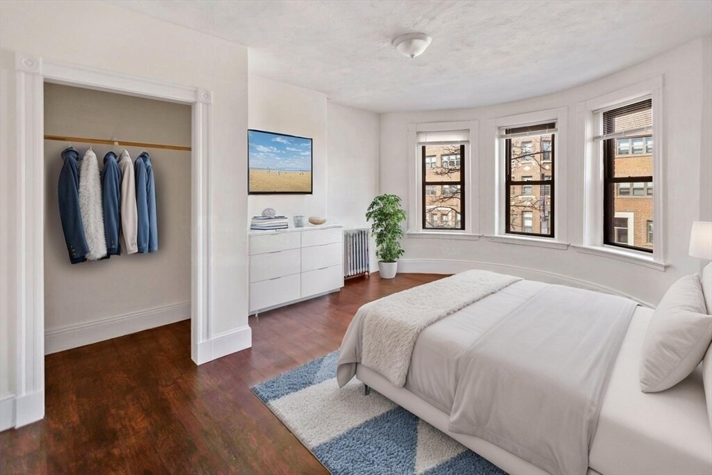 864 Huntington Ave in Boston, MA - Building Photo