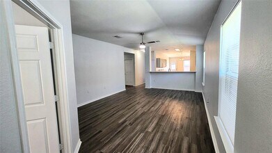 12805 Sky Harbor Dr in Austin, TX - Building Photo - Building Photo