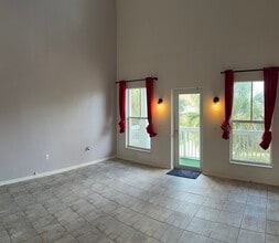 2002 E 5th Ave, Unit 200’s in Tampa, FL - Building Photo - Building Photo