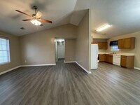 113 Grindstaff Dr photo'