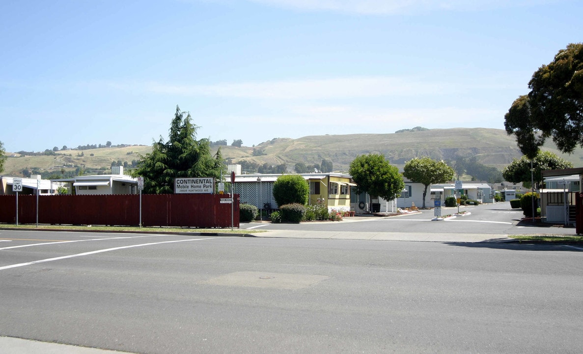 Continental Mobile Home Park in Hayward, CA - Building Photo