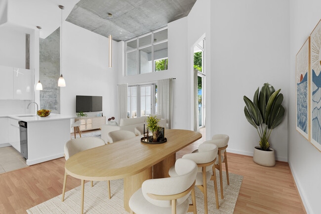 300 S Australian Ave in West Palm Beach, FL - Building Photo - Building Photo