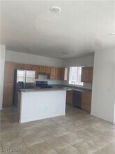9394 Roping Cowboy Ave in Las Vegas, NV - Building Photo - Building Photo