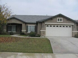 5412 Vista Del Mar Ave in Bakersfield, CA - Building Photo