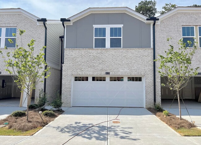 property at 1635 Villageside Ct