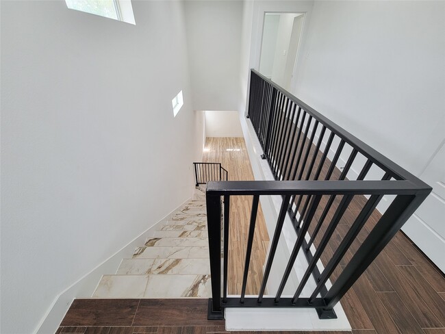 property at 5019 Creekmont Dr