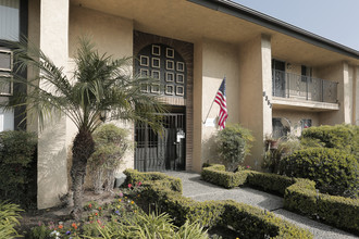 Close to You Apartments in Downey, CA - Building Photo - Building Photo