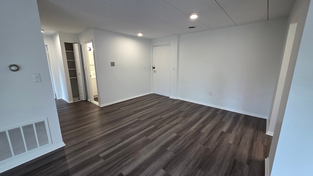 11 Hill Rd, Unit 11 Hill in Belmont, MA - Building Photo