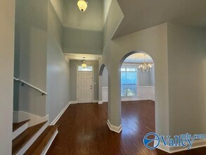 5033 SE Valley Cove Dr in Owens Cross Roads, AL - Building Photo - Building Photo