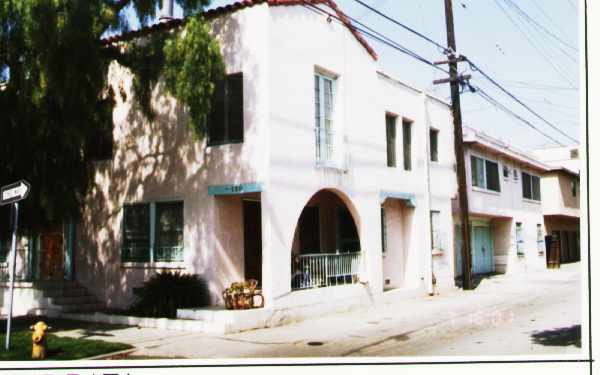 126-134 Gaviota Ave in Long Beach, CA - Foto de edificio - Building Photo