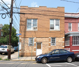 5400 Polk St in West New York, NJ - Building Photo - Building Photo