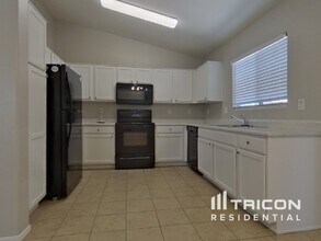 25726 W St Kateri Dr in Buckeye, AZ - Building Photo - Building Photo