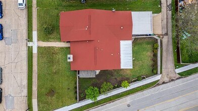 6401 Glenmoor Dr in Garland, TX - Building Photo - Building Photo
