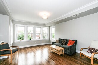 5317 W Montrose Ave in Chicago, IL - Building Photo - Building Photo