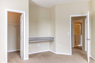 Gorden Farms Luxury Condominiums in Dublin, OH - Foto de edificio - Interior Photo
