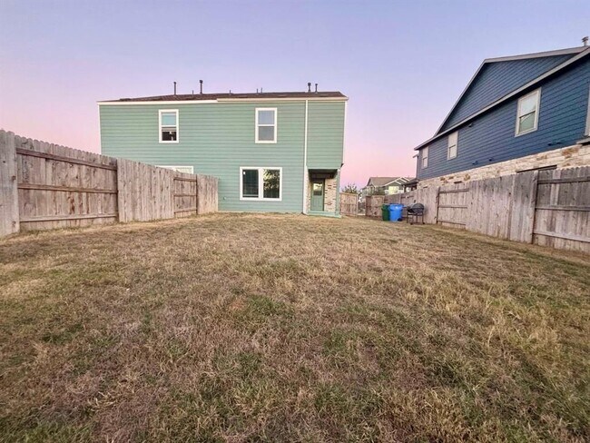 176 Andross Ln in Bastrop, TX - Building Photo - Building Photo