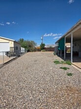 1075 Pso Redondo in Bullhead City, AZ - Building Photo - Building Photo