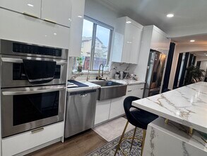 9521 Shadowrock Way in Elk Grove, CA - Building Photo - Building Photo