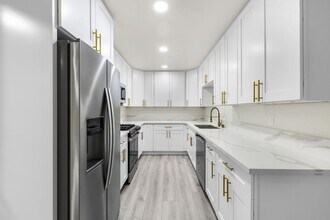6246 Rose St in San Diego, CA - Building Photo - Building Photo