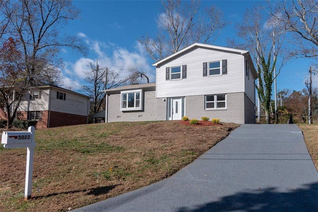 Room in House on Trafalgar Way in Chamblee, GA - Foto de edificio